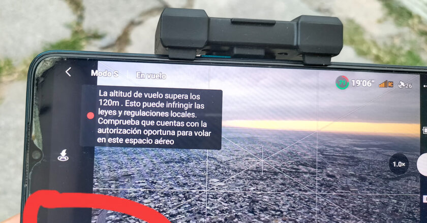 Se quejan droneros por restricción del espacio aéreo