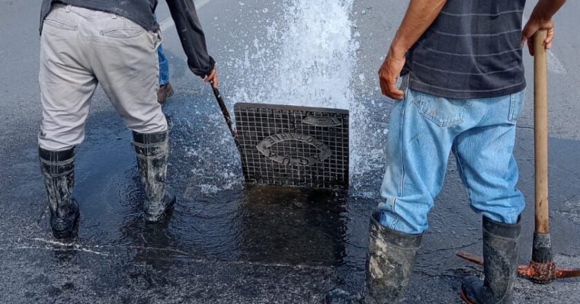 Realiza COMAPA sondeo de líneas de agua potable