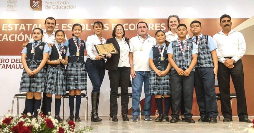 Premió SET a ganadores de Consurso Estatal de Escoltas