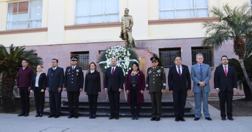 Conmemoran la Promulgación de la Constitución