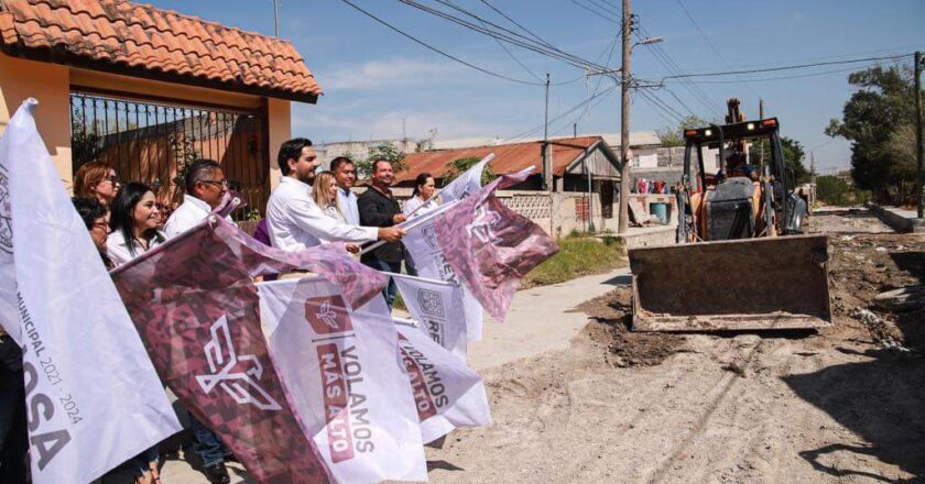 Cumplió Alcalde compromiso con vecinos de la calle Llera