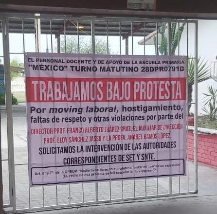 Maestros trabajan bajo protesta en la escuela México