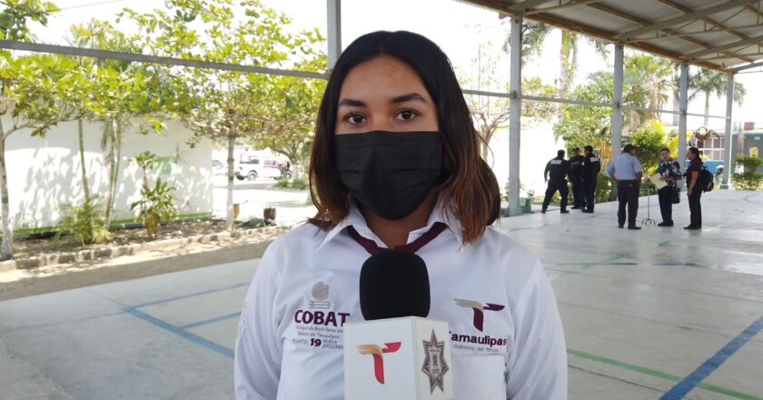 Agradecen jóvenes a Policía Cibernética por orientación en uso responsable de Internet