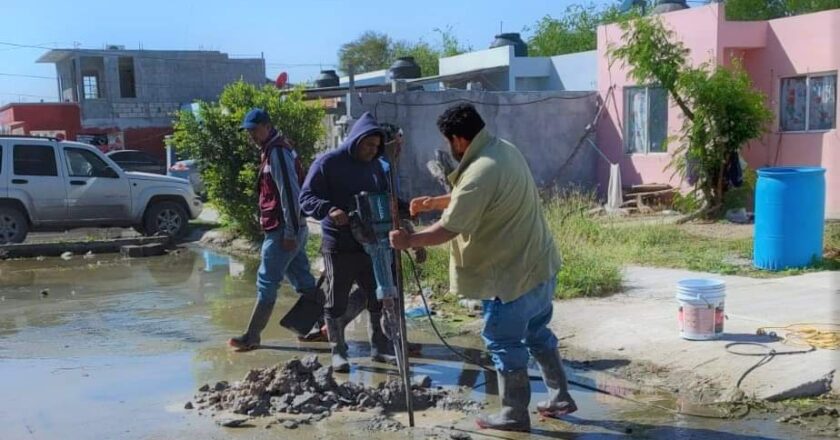 Reparó COMAPA fugas de agua potable en Riberas del Carmen