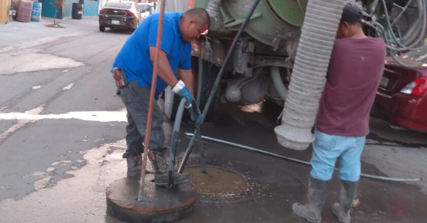 Atendió COMAPA reporte ciudadano en Las Fuentes