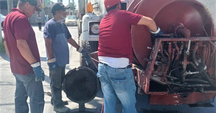 Sondeó COMAPA pozos y línea general en la colonia Villa Diamante