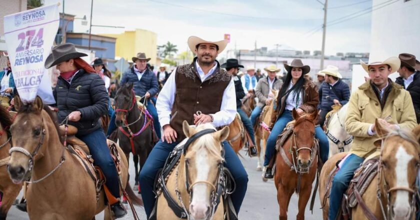 Encabezó Carlos Peña Ortiz Cabalgata Conmemorativa del 274 Aniversario de Reynosa