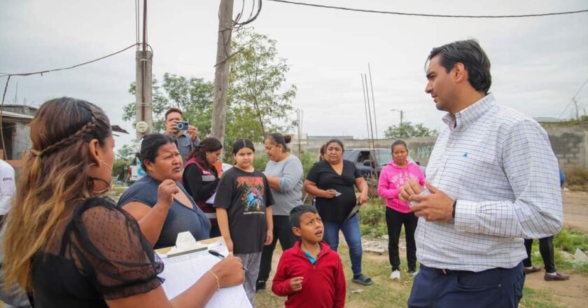 Se registrarán estudiantes de la Ramón Pérez a Programa de Becas Municipales