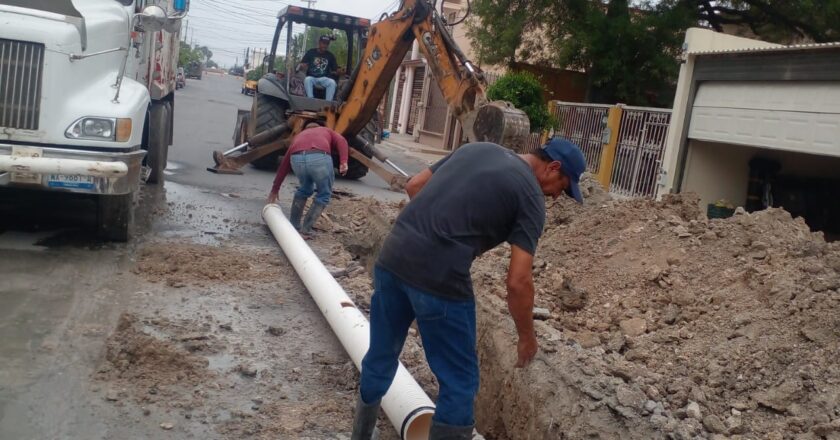 Rehabilitó COMAPA drenaje sanitario en la Doctores