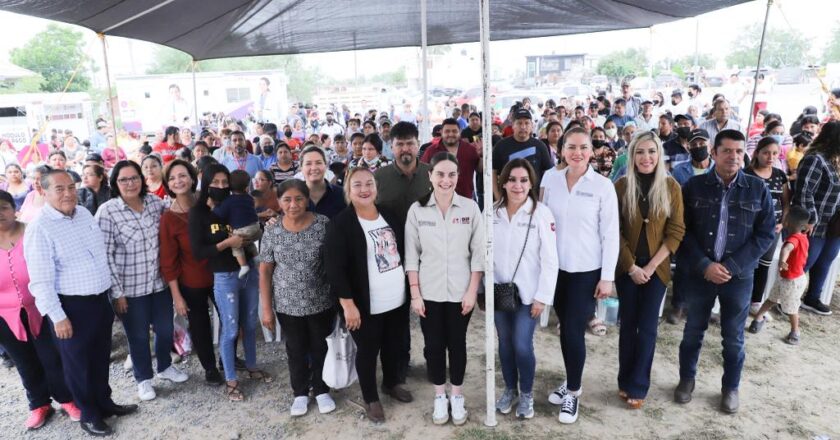 Atiende “DIF en tu Colonia” a familias del ejido Los Cavazos