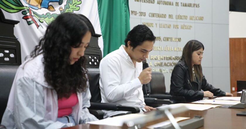 Recibió Congreso a estudiantes de la Universidad Politécnica de Victoria