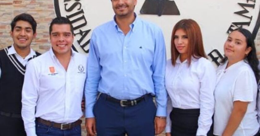 Invita Gobierno de Reynosa a aprovechar Becas de Titulación Profesional