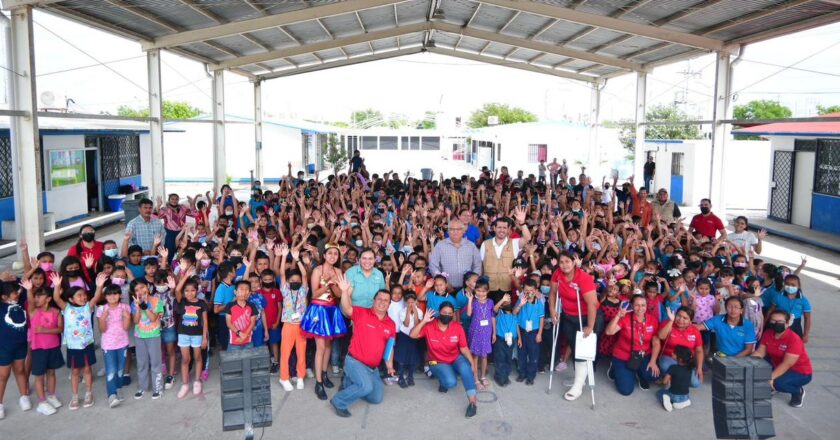 Gira de Bienestar por escuelas primarias