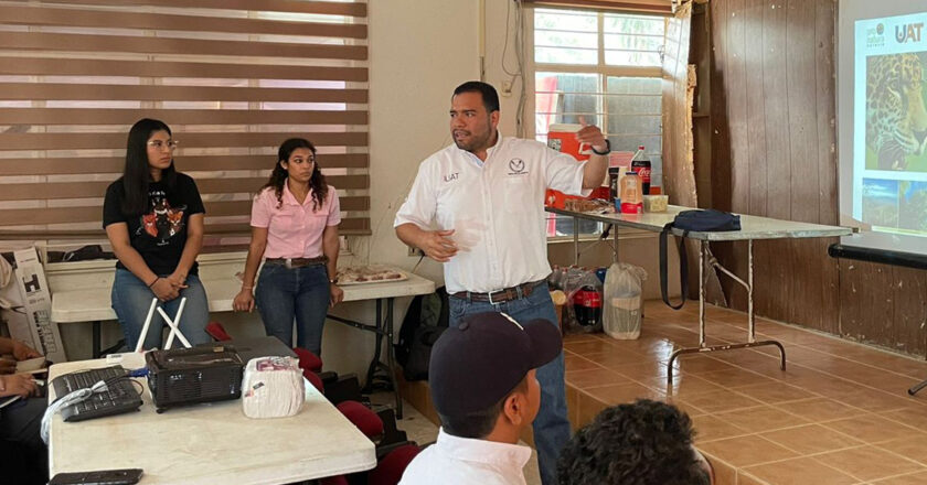 Colabora UAT en sensibilizar a productores rurales sobre interacción del ganado y carnívoros silvestres