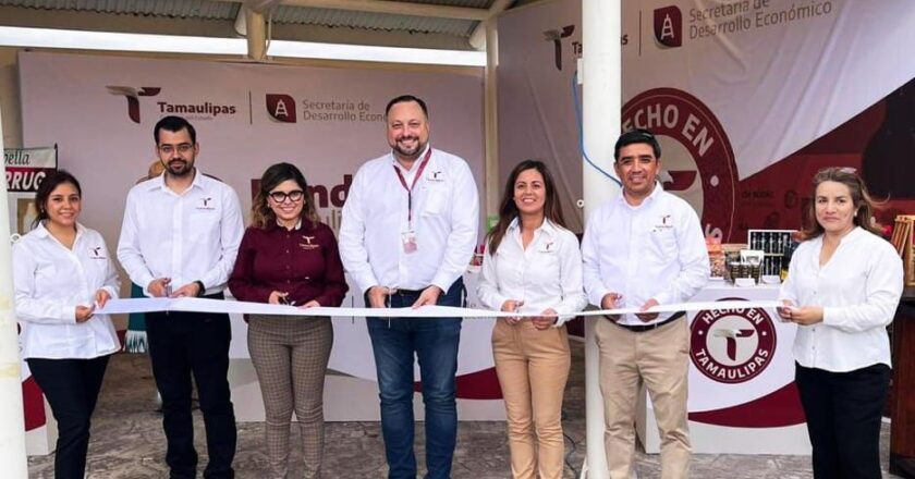 SDE ofrece servicios de financiamiento y desarrollo de productos en la Feria Regional Citrícola