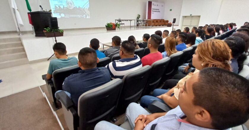 Capacitan a primer grupo de la nueva Guardia Estatal