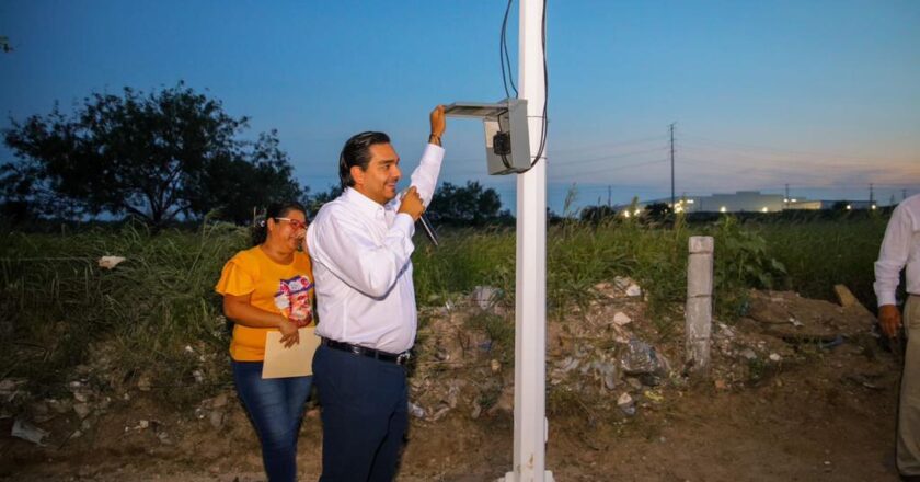 Ilumina a Reynosa Gobierno de Carlos Peña Ortiz