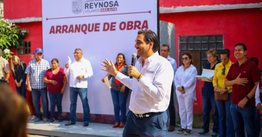 Pavimenta Gobierno de Reynosa calle Alegría con más de 3.8 Millones de Pesos