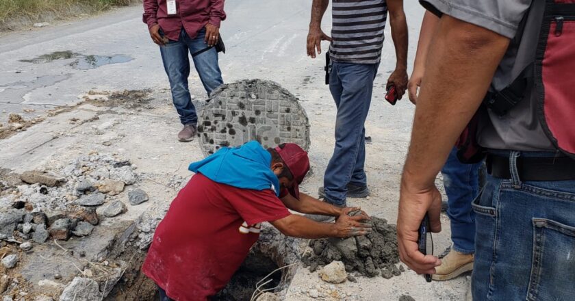 Resolvió COMAPA problema de drenaje sanitario en Villa Esmeralda