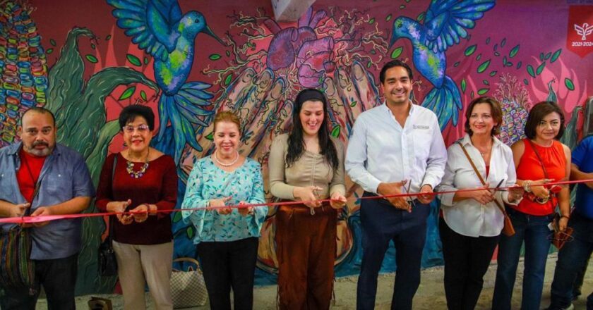 Reconocen con mural a comerciantes de Reynosa