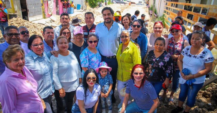 Invierte Gobierno de Carlos Peña Ortiz más de 10 MP en pavimentación en Jarachina Sur