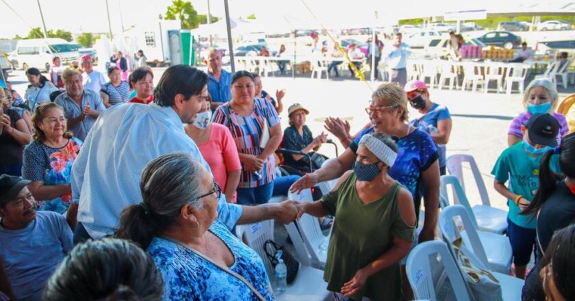 Apoyaron Municipio y DIF a familias de La Cima