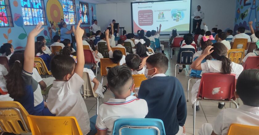 Guardia Estatal de Género impartió taller en primaria