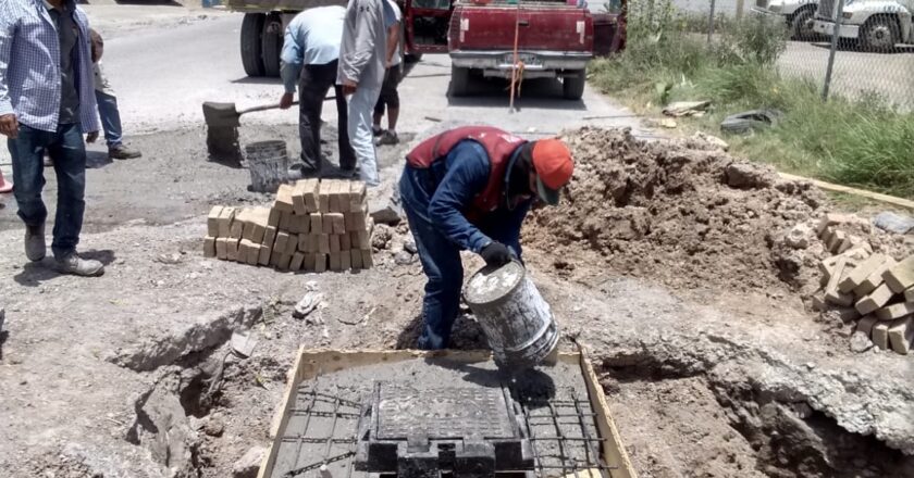 Se benefician vecinos de Granjas Económicas con trabajos de mantenimiento de COMAPA