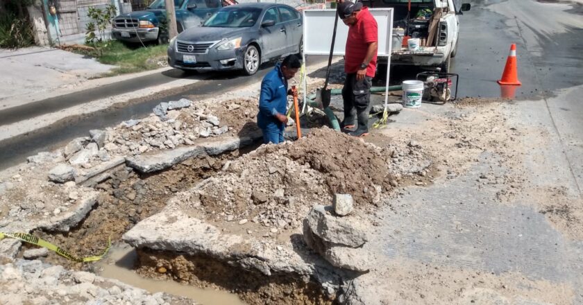 Reparó COMAPA fugas de agua potable en Jarachina Norte