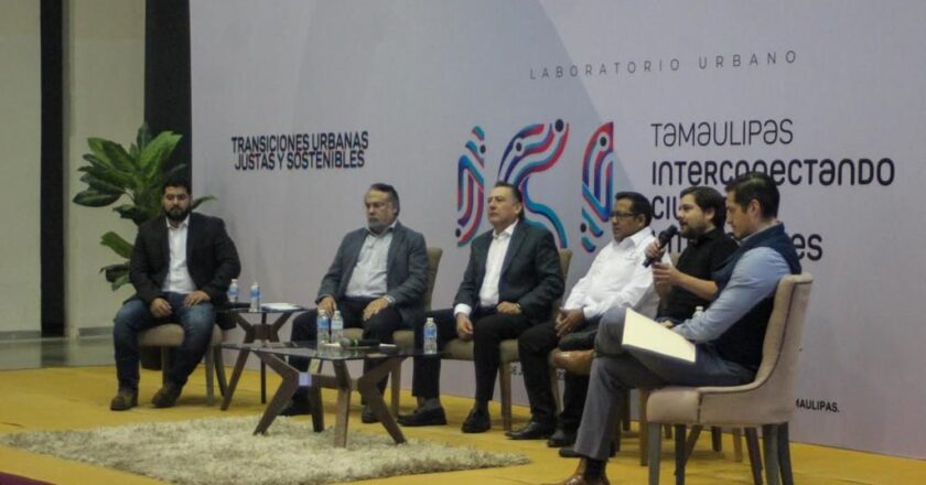 Realizan foro “Interconectando Ciudades Inteligentes”