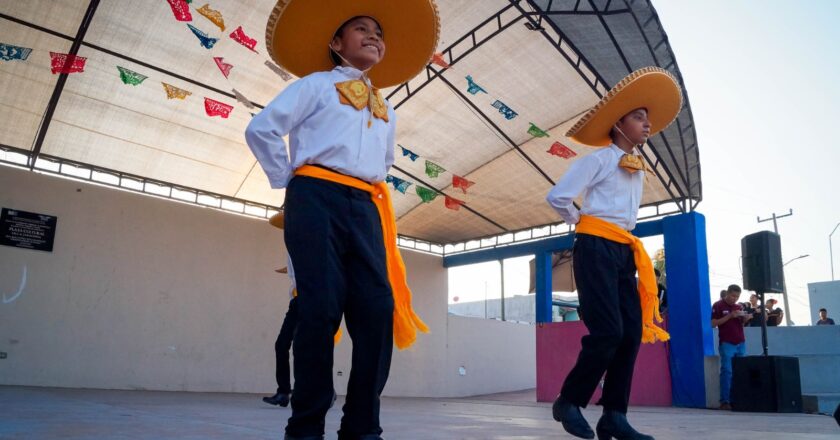 Invita Alcalde a clases de danza gratuitas