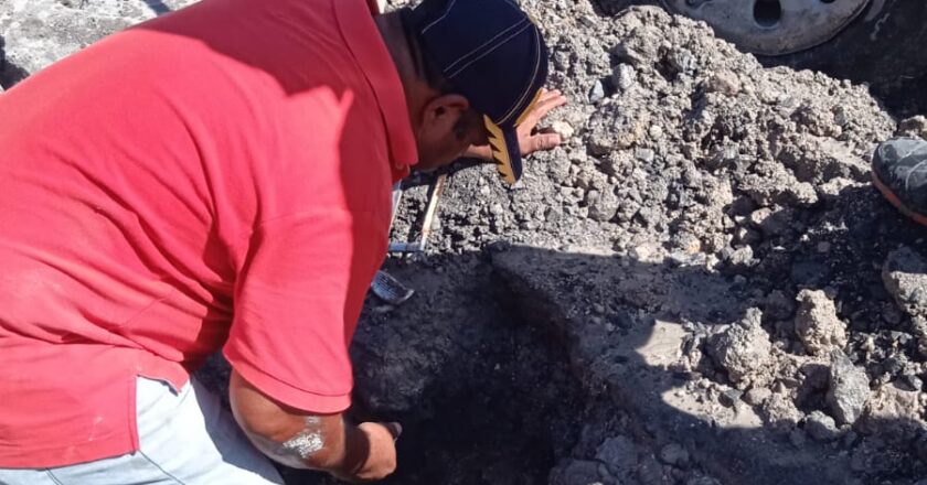 Reparó COMAPA fugas de agua potable en la Voluntad y Trabajo