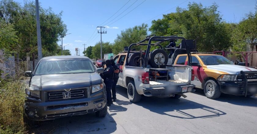 Asegura Guardia Estatal tres vehículos con arma y ‘ponchallantas’en Reynosa.