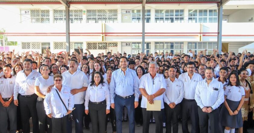 Dio el Arranque del Ciclo Escolar 2023-2024 el Alcalde de Reynosa