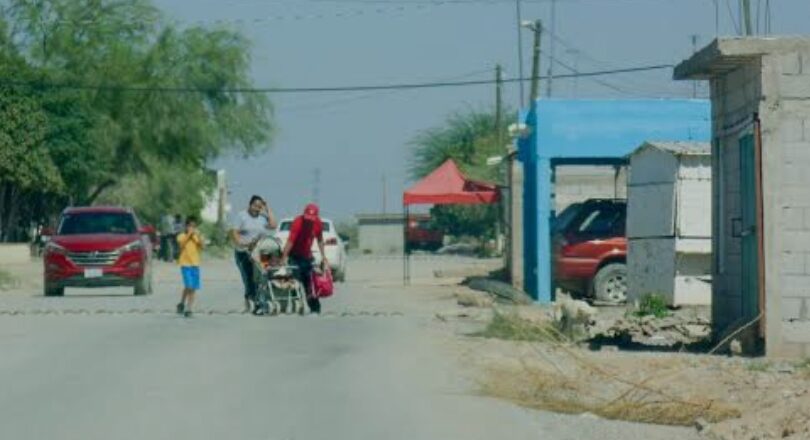 CFE quiere cobrar por arreglar falta de energía en ejido de Reynosa; habitantes advierten que cerrarán carretera