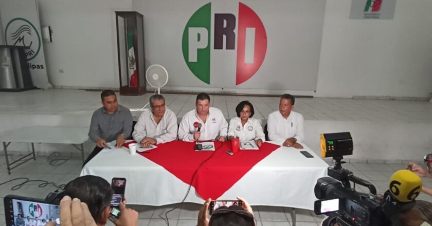 Estamos listos para recuperar al país: Estoicos del PRI