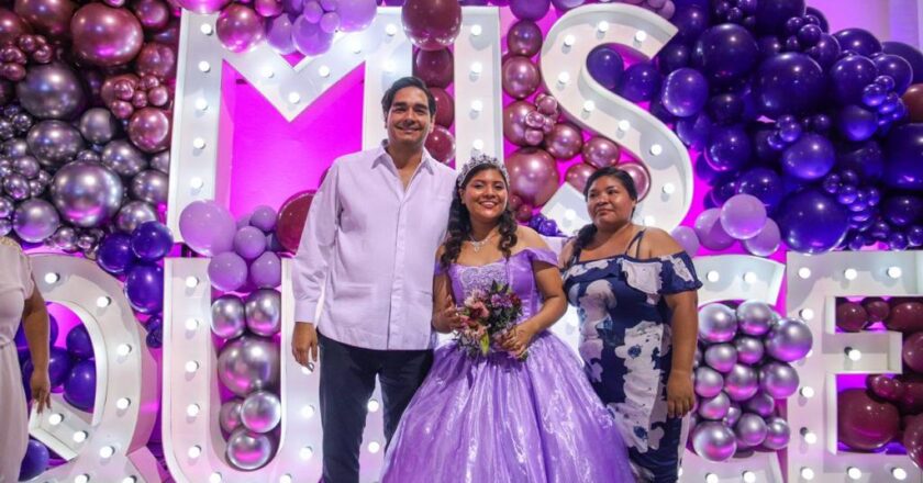 Celebró Gobierno de Reynosa a 80 felices Quinceañeras