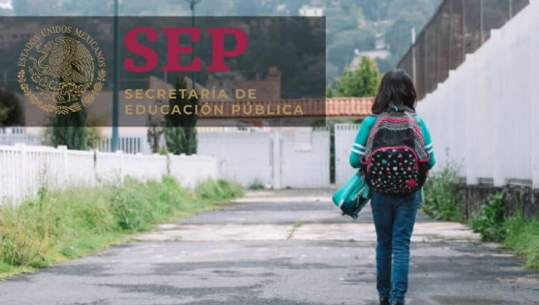 Exigen padres de familia reanudación de clases