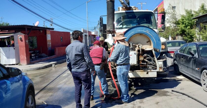 Saneó COMAPA drenaje sanitario en Villa Esmeralda