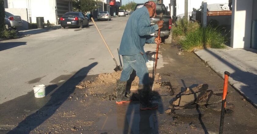 Resolvió COMAPA fugas de agua potable en Villa Florida sector B