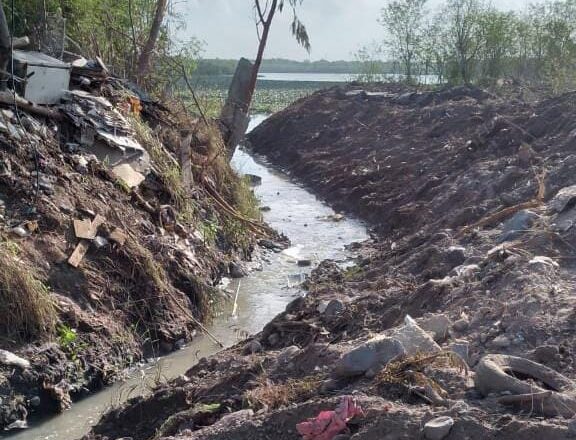 Efectúa Gobierno de Reynosa mantenimiento en pasos naturales de agua