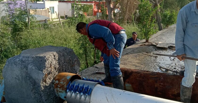 Reparó COMAPA fuga de agua potable en tanque elevado de Riveras del Carmen