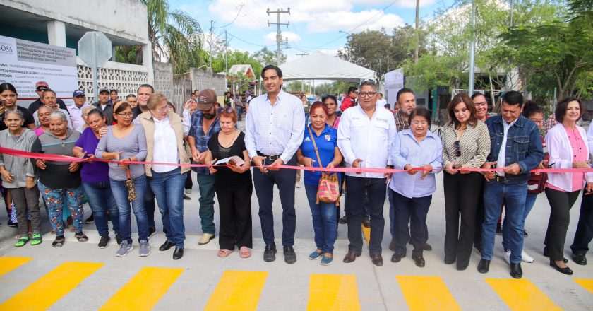 Alcalde Carlos Peña Ortiz entregó pavimentación que beneficia a miles de familias