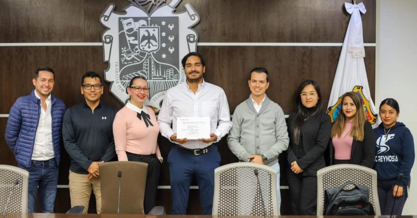 Participó Carlos Peña Ortiz en reconocimiento a mejores empresas