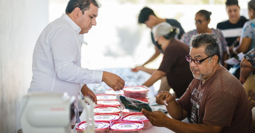 Agradecen familias programa “DIF en Tu Colonia”