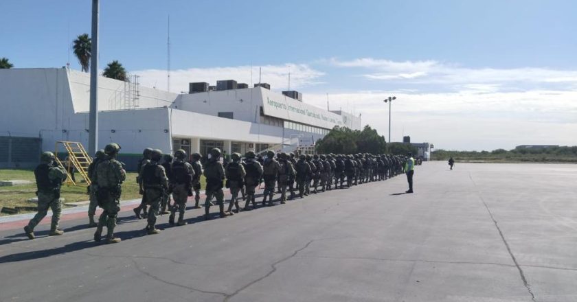 Refuerzan plaza de Nuevo Laredo con 100 efectivos militares más