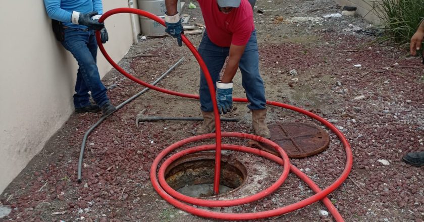 Efectúa COMAPA sondeo de línea general en colonia Las Fuentes