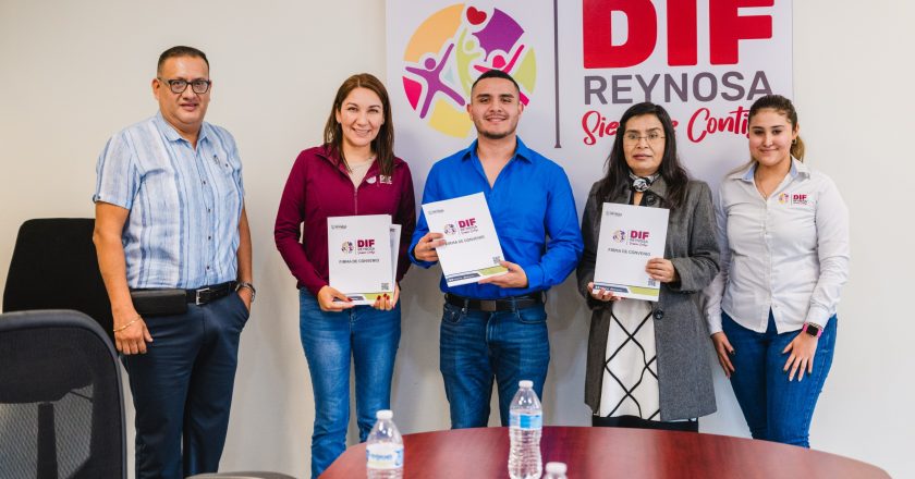 DIF Reynosa firmó convenio con Óptica Salud en apoyo a familias