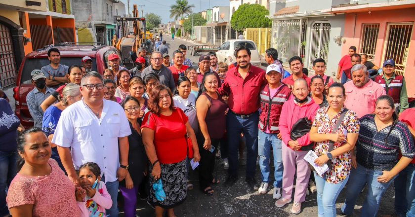 Supervisó Alcalde Carlos Peña Ortiz pavimentación de 5.5 MDP en colonia Oasis de Reynosa