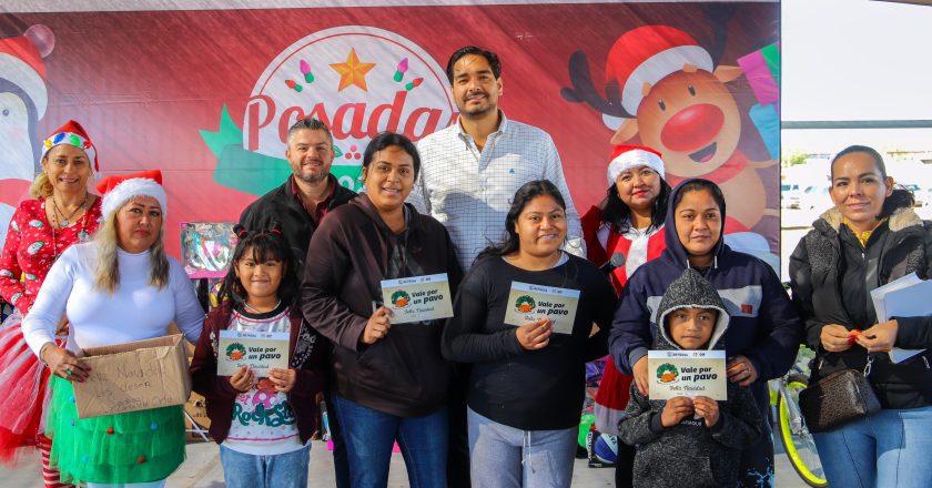 Convinieron más de 800 personas con Alcalde de Reynosa en Posada Navideña